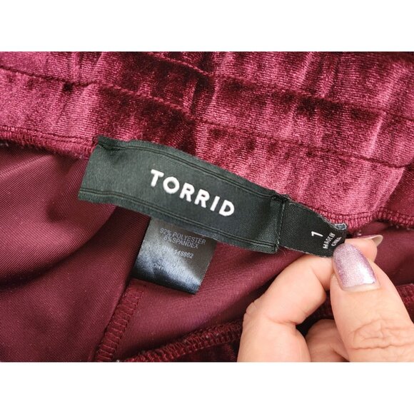 Torrid Women Pants 1 1X Plus Pull On Cropped Velour Burgundy Drawstring BUR17E - Picture 7 of 8